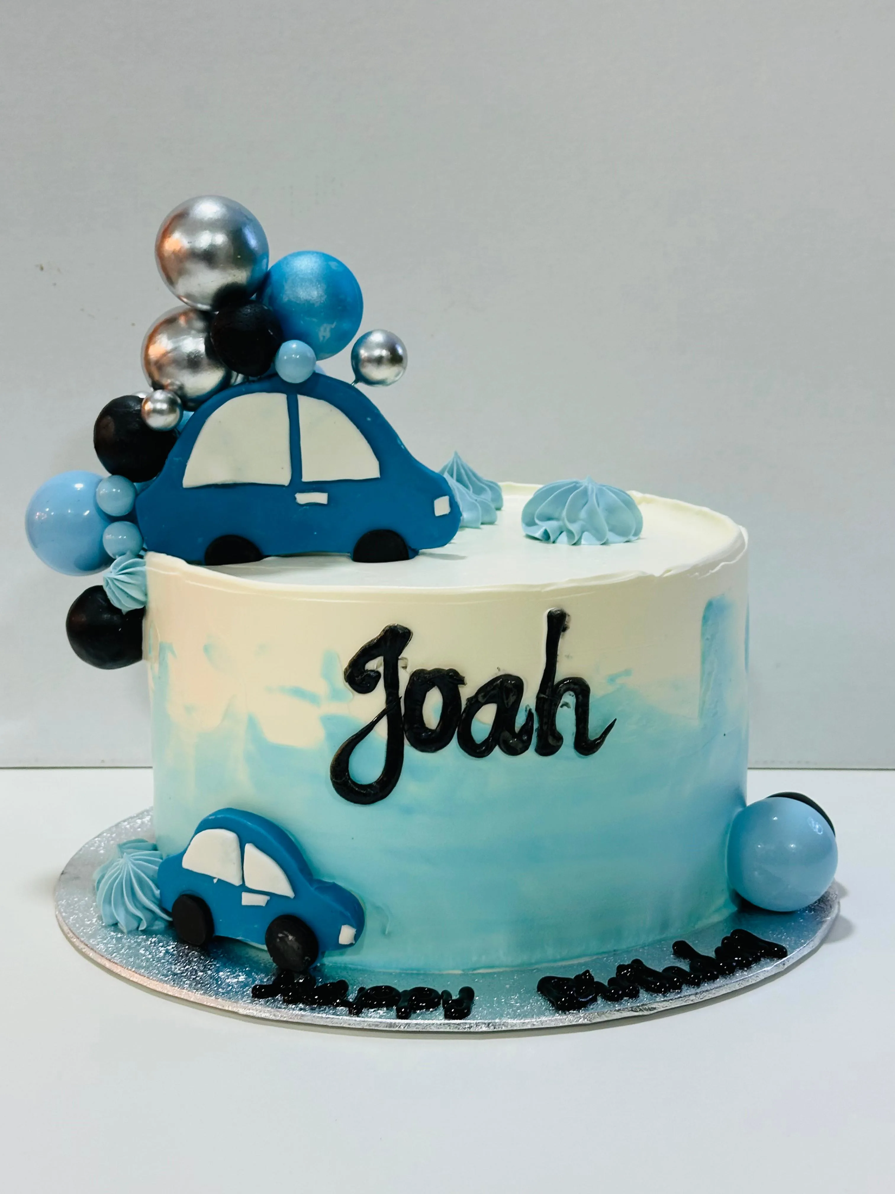 cake image of 8"/5" Fresh Cream