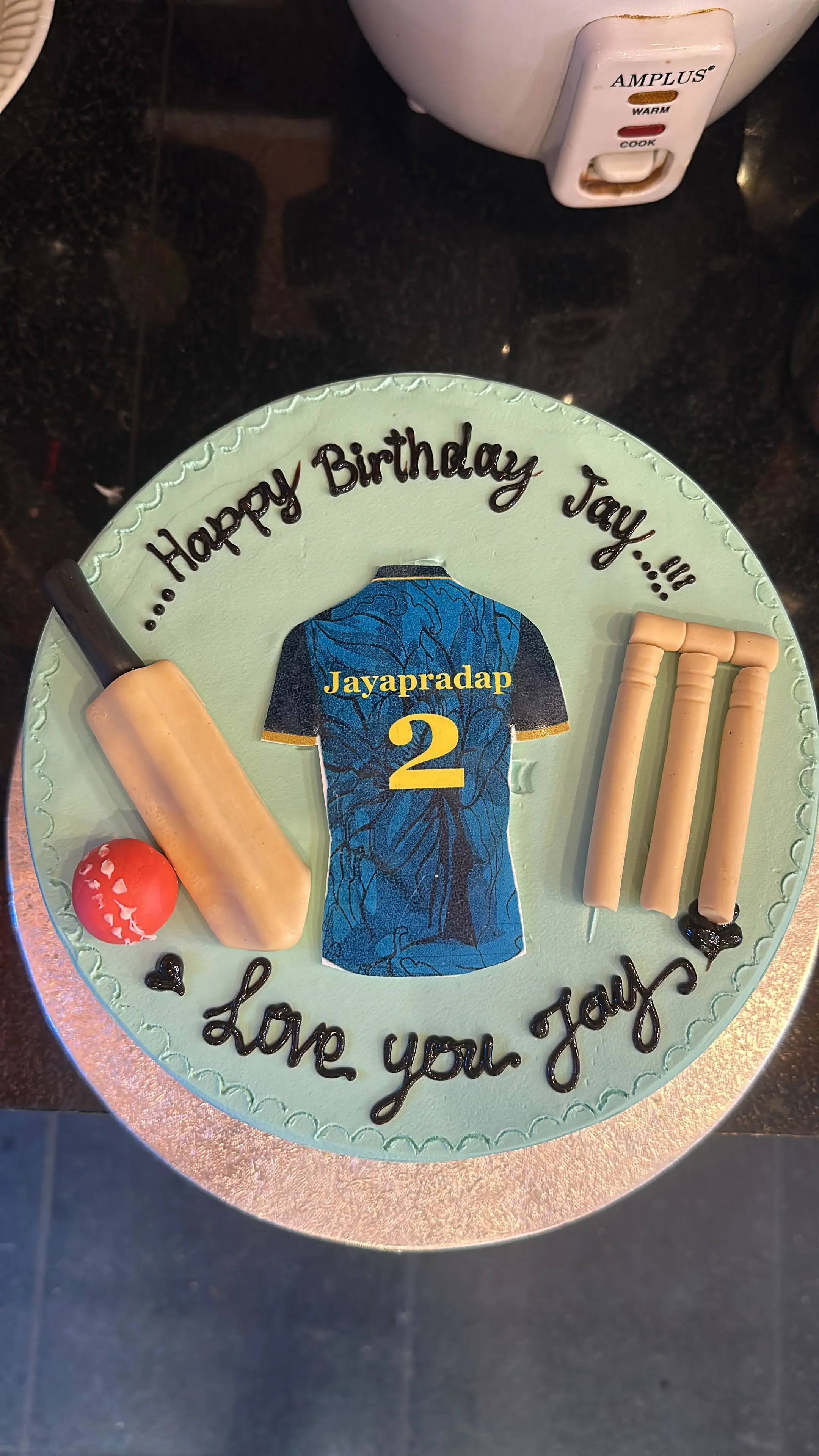 cake image of 8"/3.5"